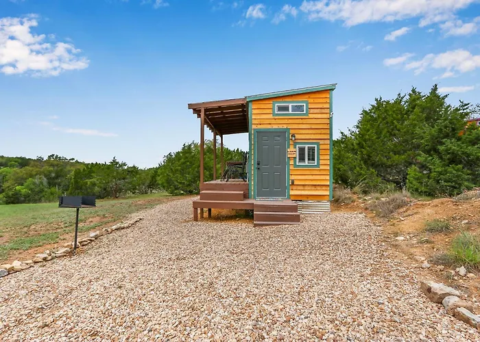 Arbor House Of Dripping Springs - Harmony Hollow